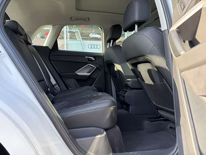 Фото 9 - Audi Q3