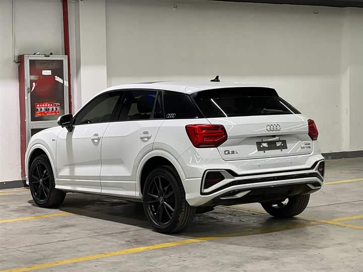 Фото 4 - Audi Q2L