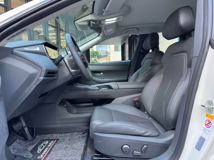 Фото 4 - Changan Deepal SL03