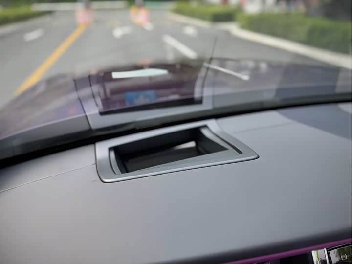 Фото 9 - Rolls-Royce Dawn