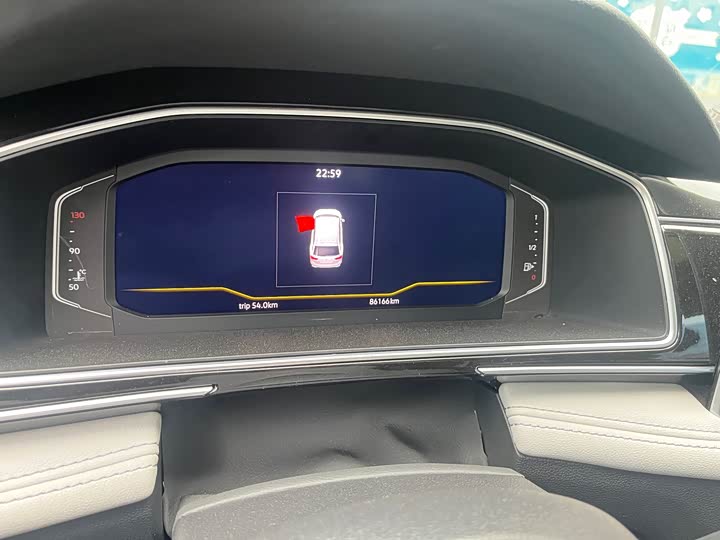 Фото 4 - Volkswagen Tiguan L Pro