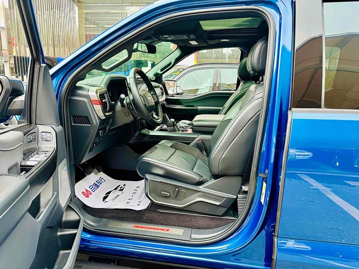 Фото 5 - Ford F-150 Raptor