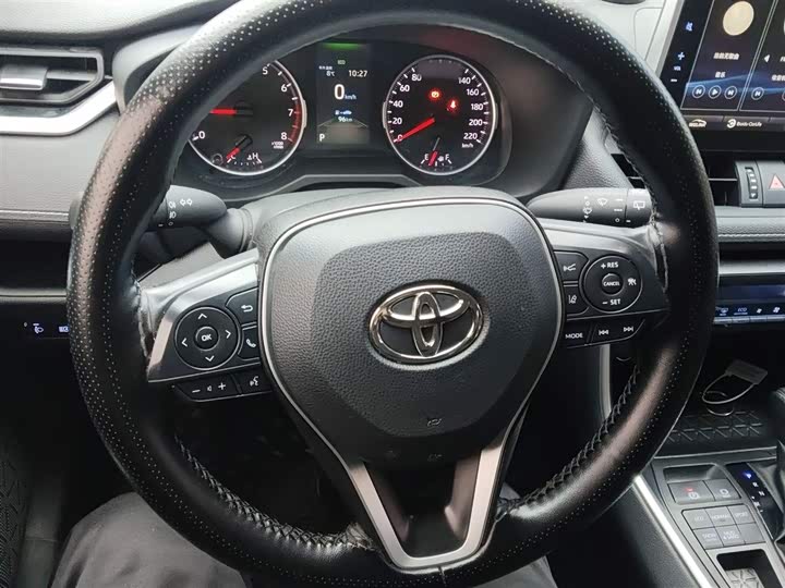 Фото 3 - Toyota Wildlander