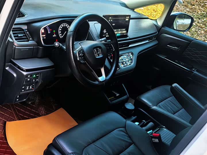 Фото 7 - Honda Elysion