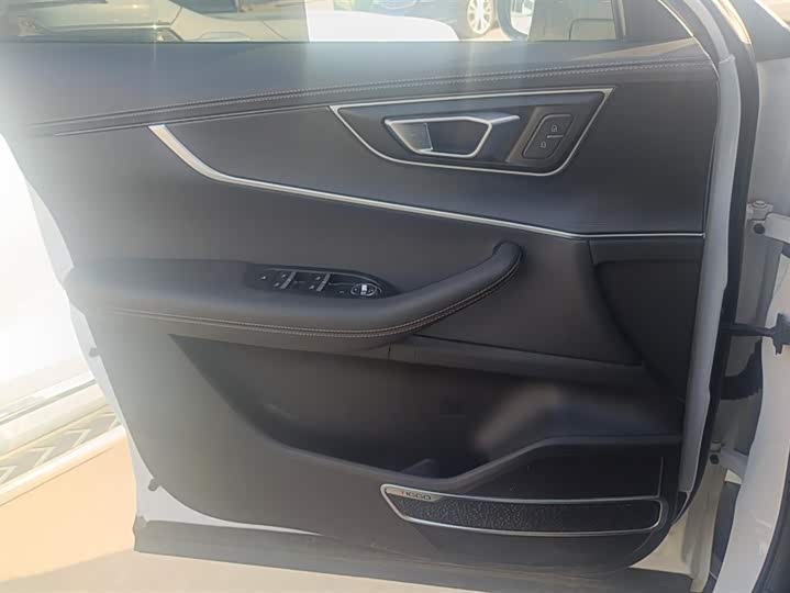 Фото 7 - Chery Tiggo 8