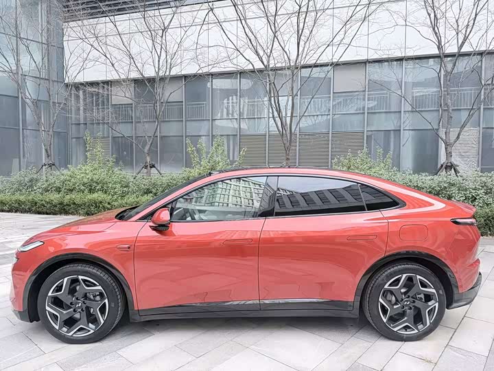 Фото 4 - Nio Onvo L60