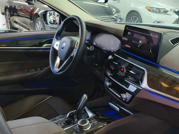 Фото 7 - BMW 5 Series