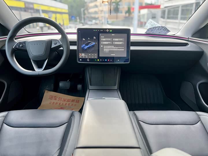 Фото 5 - Tesla Model 3