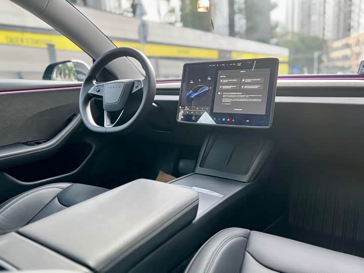 Фото 7 - Tesla Model 3