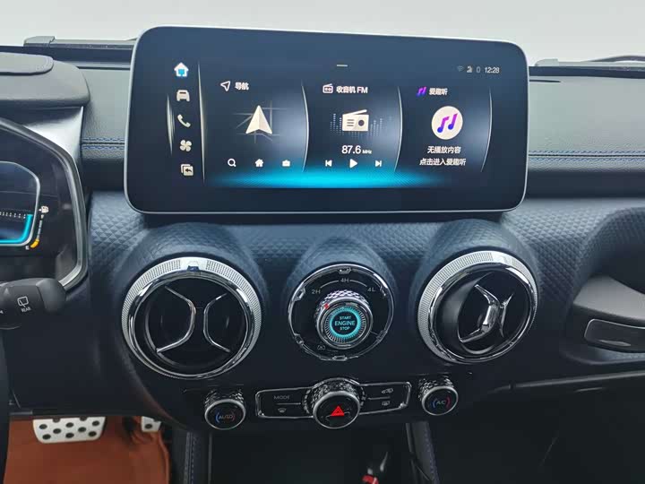 Фото 9 - BAIC Beijing BJ40