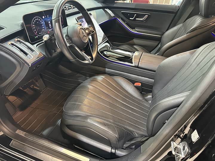 Фото 9 - Mercedes-Benz S-Class