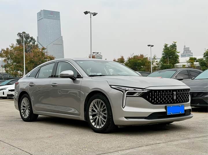 Фото 3 - Bestune B70