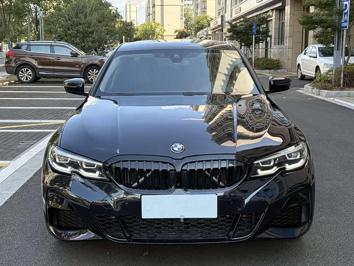 Фото 2 - BMW 3 Series