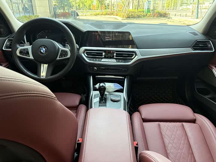 Фото 9 - BMW 3 Series