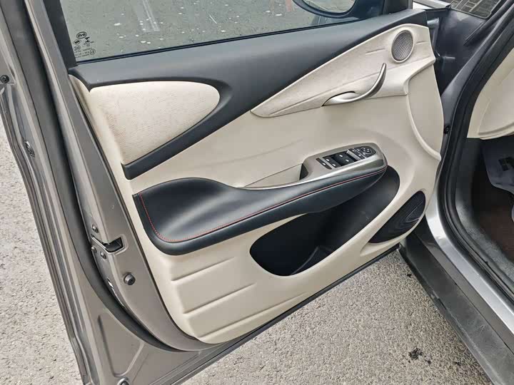 Фото 5 - BYD Dolphin