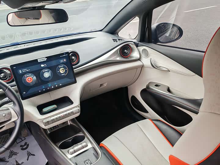 Фото 8 - BYD Dolphin