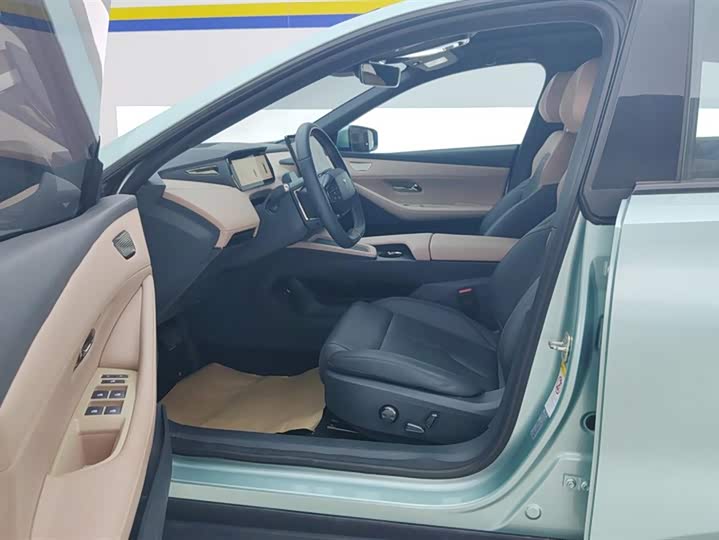 Фото 9 - Changan Deepal SL03