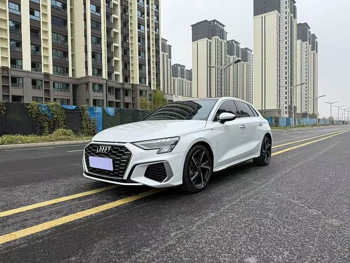 Фото 1 - Audi A3