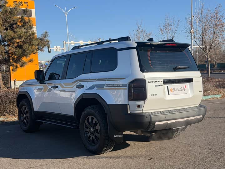 Фото 7 - Toyota Prado