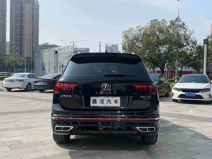 Фото 5 - Volkswagen Tiguan L Pro