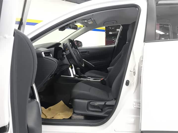 Фото 9 - Toyota Corolla Cross