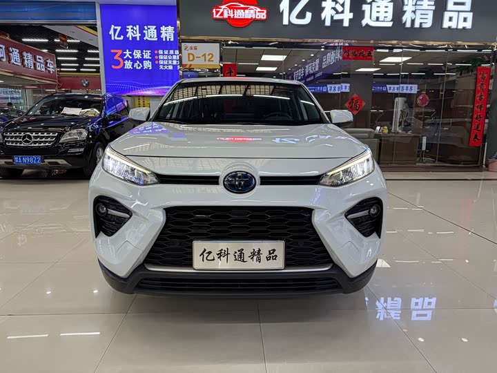 Фото 2 - Toyota Wildlander