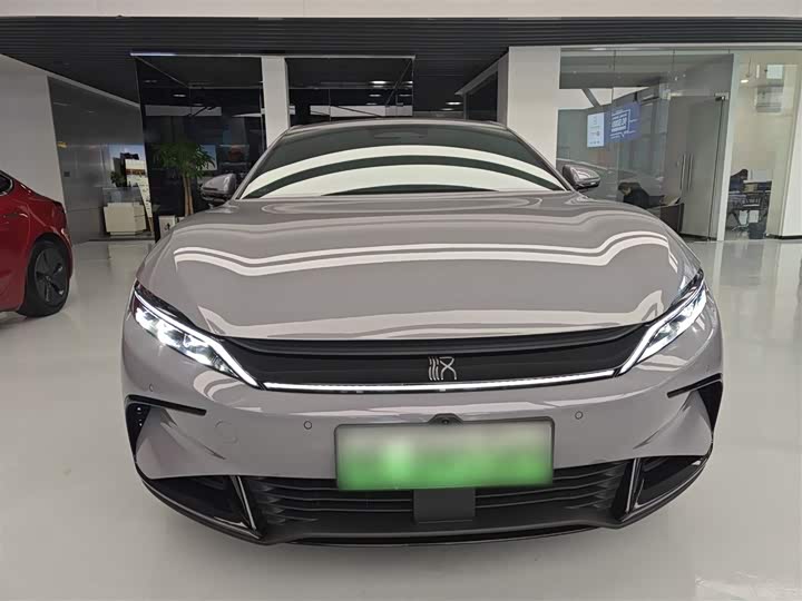 Фото 3 - BYD Han