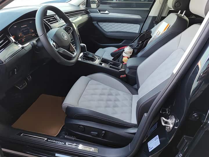 Фото 7 - Volkswagen Magotan