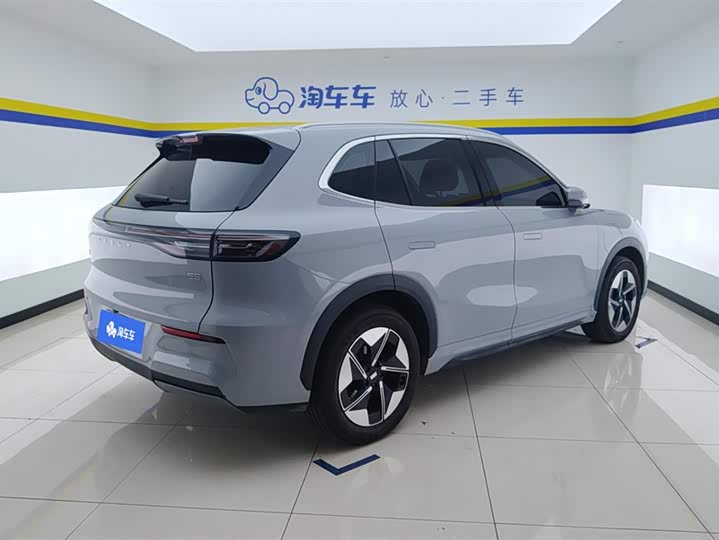 Фото 3 - Geely Galaxy E5