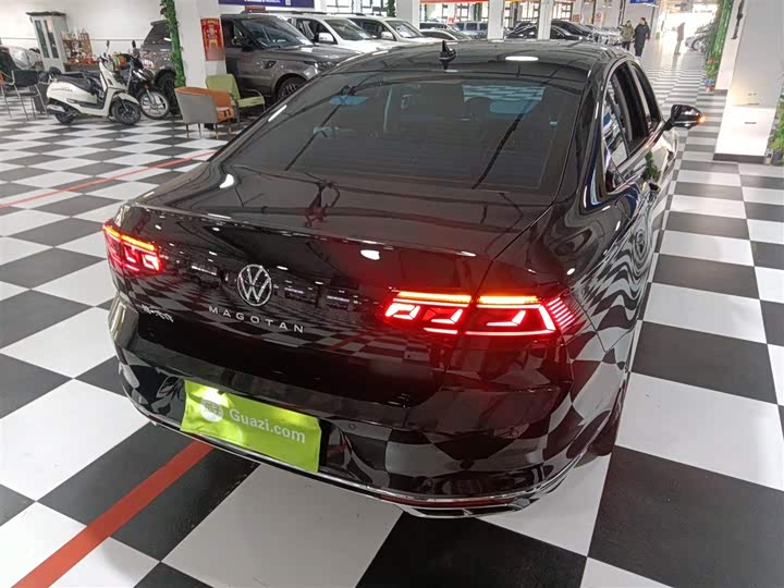 Фото 7 - Volkswagen Magotan