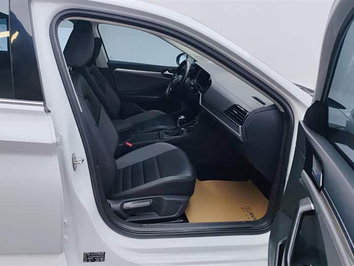 Фото 8 - Volkswagen Sagitar L