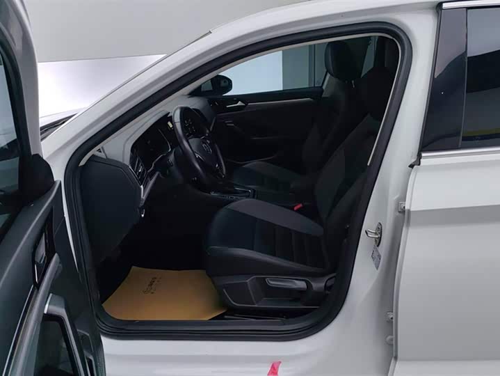 Фото 9 - Volkswagen Sagitar L