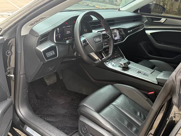 Фото 5 - Audi A7