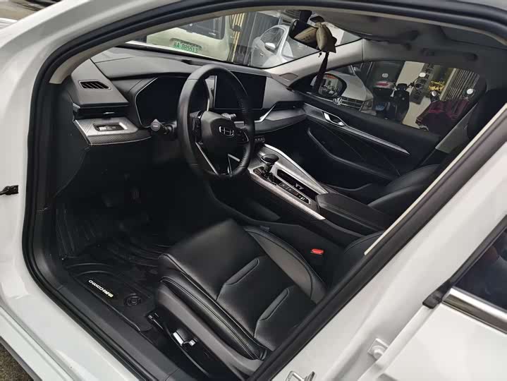 Фото 4 - Geely Preface