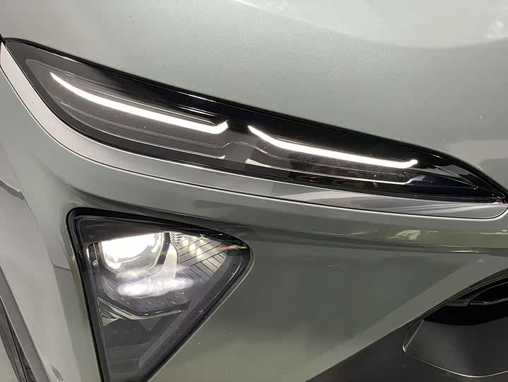 Фото 3 - Nio ES6