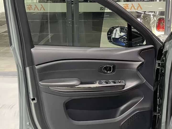 Фото 4 - Nio ES6