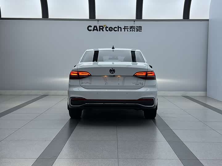 Фото 3 - Volkswagen Lavida