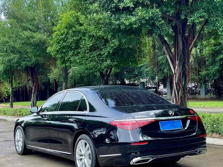 Фото 9 - Mercedes-Benz S-Class