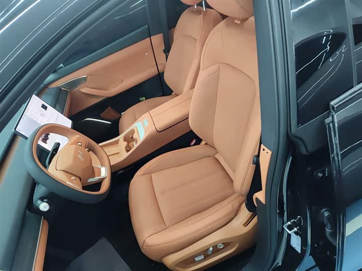 Фото 8 - Nio Onvo L60