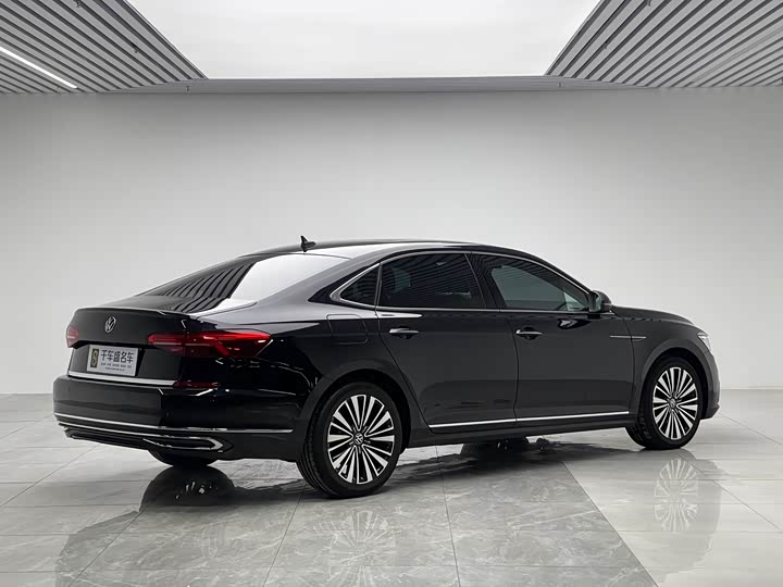 Фото 5 - Volkswagen Passat