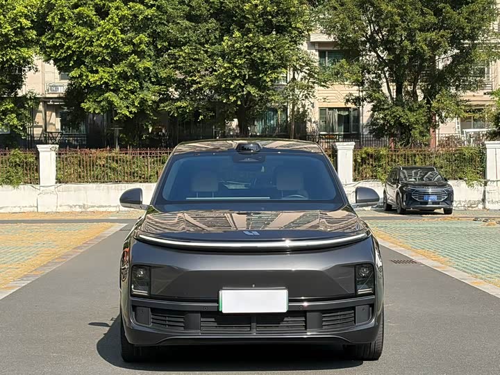 Фото 2 - LiXiang L9