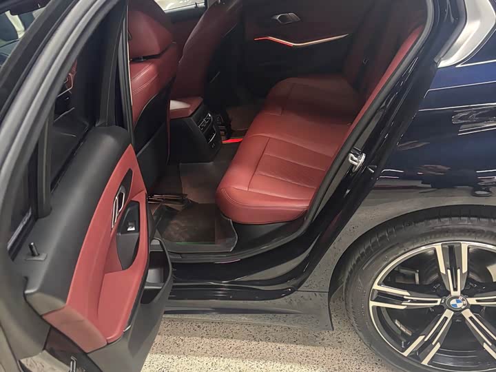 Фото 4 - BMW 3 Series