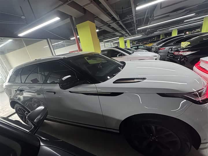 Фото 9 - Land Rover Range Rover Velar