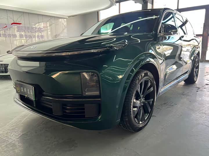 Фото 1 - LiXiang L8