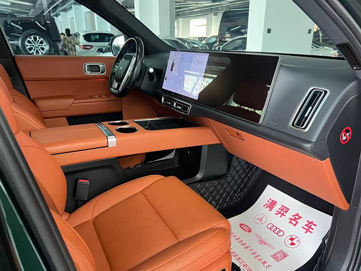 Фото 8 - LiXiang L8