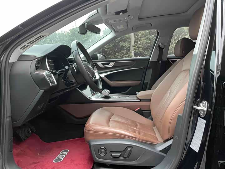 Фото 4 - Audi A6