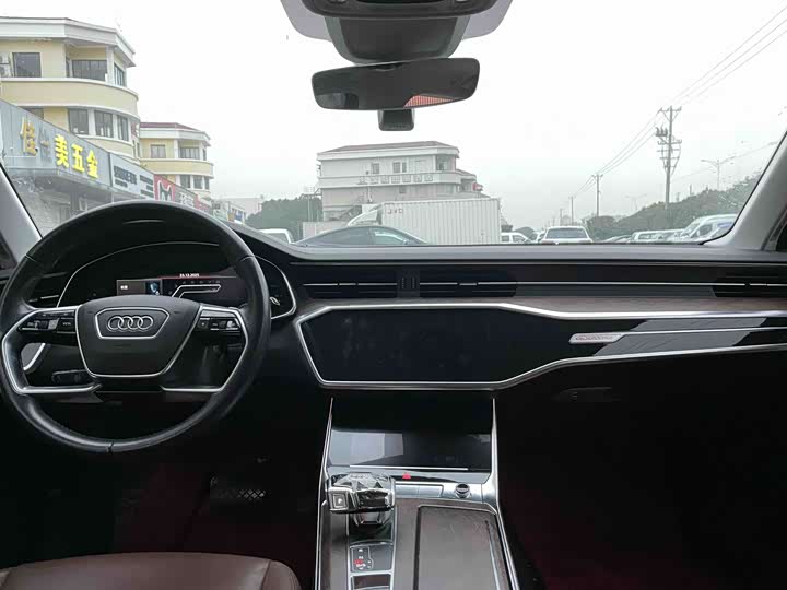 Фото 9 - Audi A6