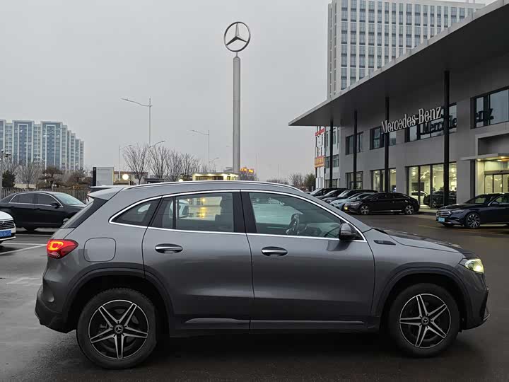 Фото 2 - Mercedes-Benz EQA