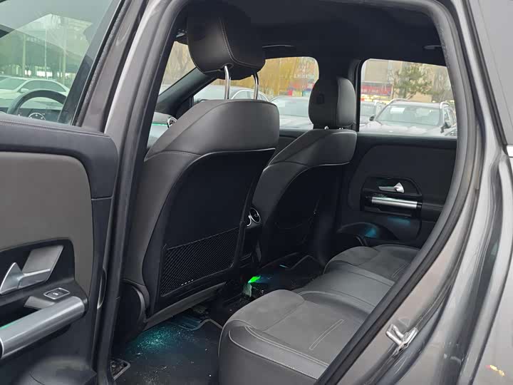 Фото 9 - Mercedes-Benz EQA