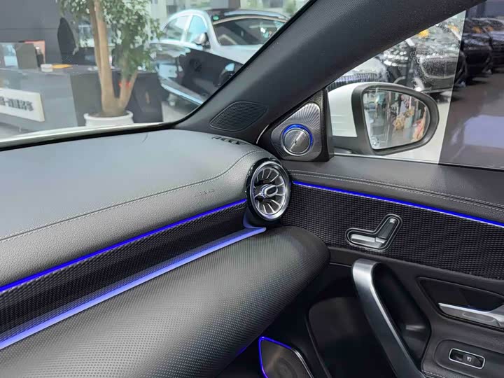 Фото 5 - Mercedes-Benz A-Class